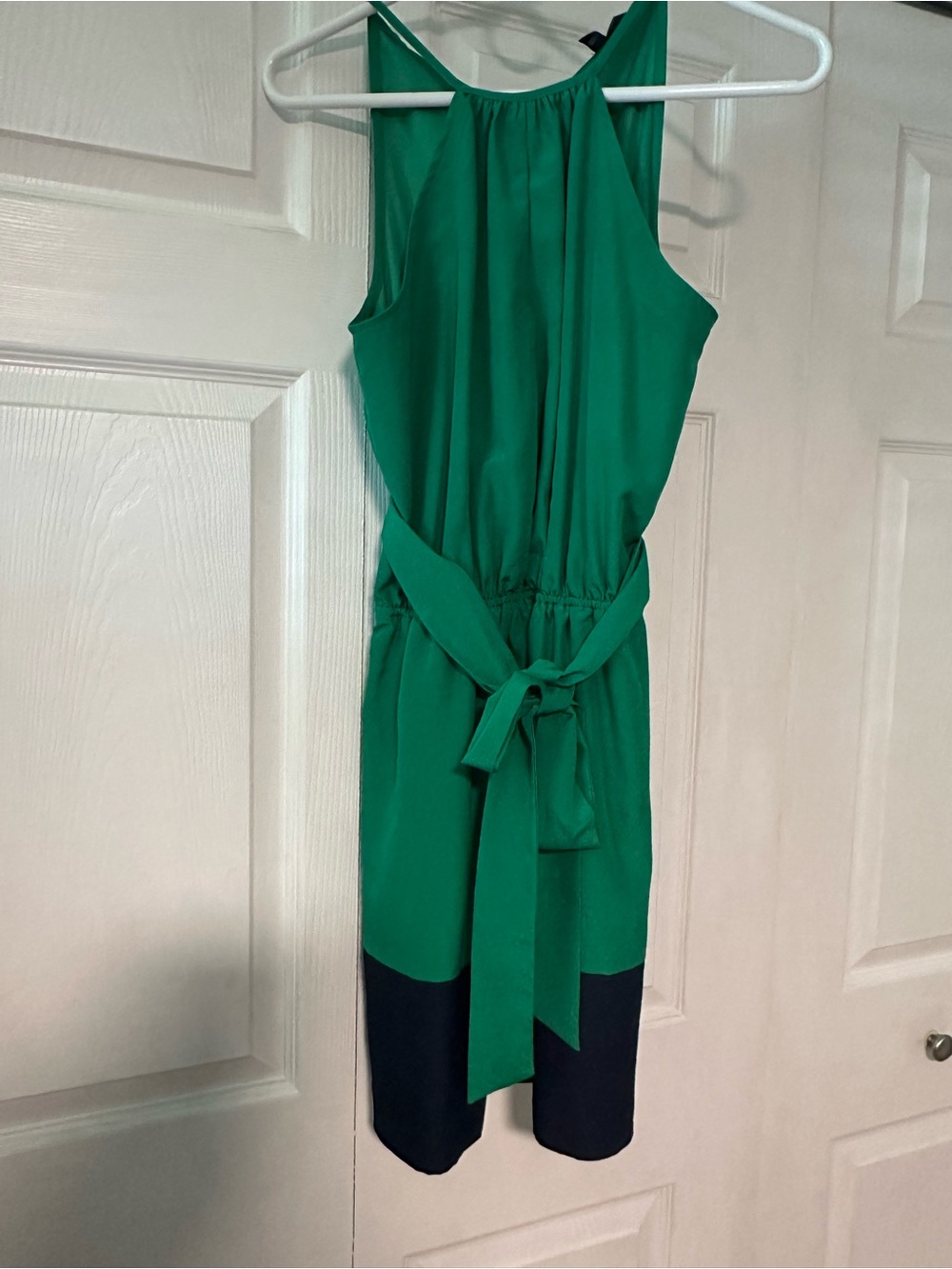 Express Emerald Green Shell Top with V-Neck